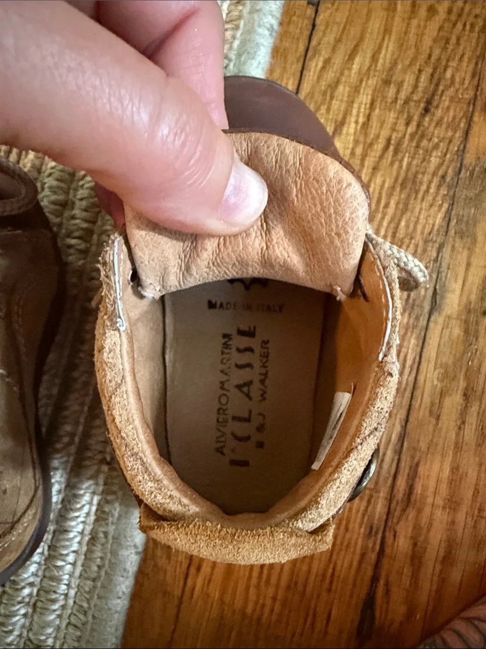 Alviero Martini Leather classic Geo baby boots